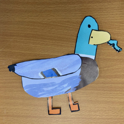 Neal Layton followed on from his library performance by working with children in their classrooms. They made their own birds during the workshop.