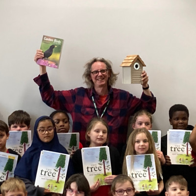 The BTO gave each school participating a bird nesting box, two bird feeders, bird seed and identification books so that children can encourage birds into their school grounds and enjoy watching and identifying the different species.