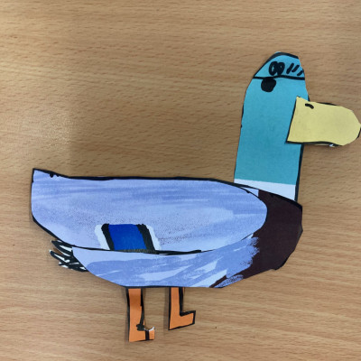 Neal Layton followed on from his library performance by working with children in their classrooms. They made their own birds during the workshop.