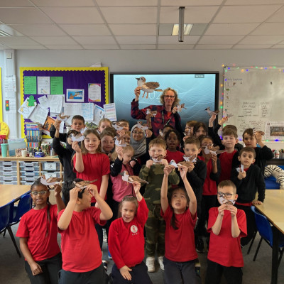 Neal Layton followed on from his library performance by working with children in their classrooms. They made their own birds during the workshop.