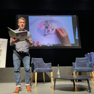 It was magical to listen to Owen Sheers read extracts from their book, *Drew Moo and Bunny, Too* while Helen drew the accompanying pictures