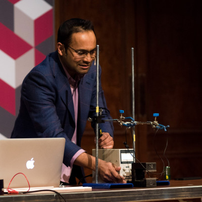 Alom Shaha demonstrating a science experiment
