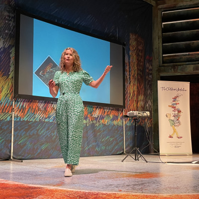 Ele Fountain on stage at the New Wolsey theatre in Ipswich with The Children’s Bookshow